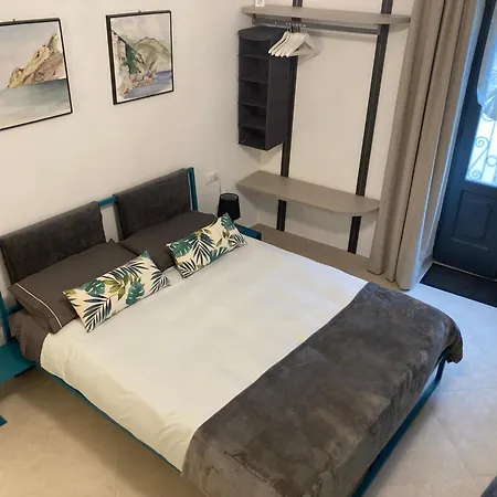 Pae Veciu Privata Con Bagno مونتيروسّو ال ماري